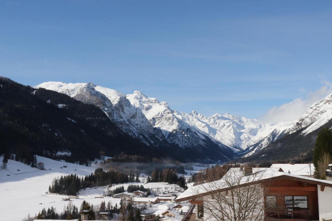 Appartamento Haus Taelerblick Trins Esterno foto